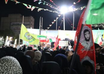 حماسه ایستادگی مردم انقلابی ماهدشت در تجمع‌های اقتدار + عکس